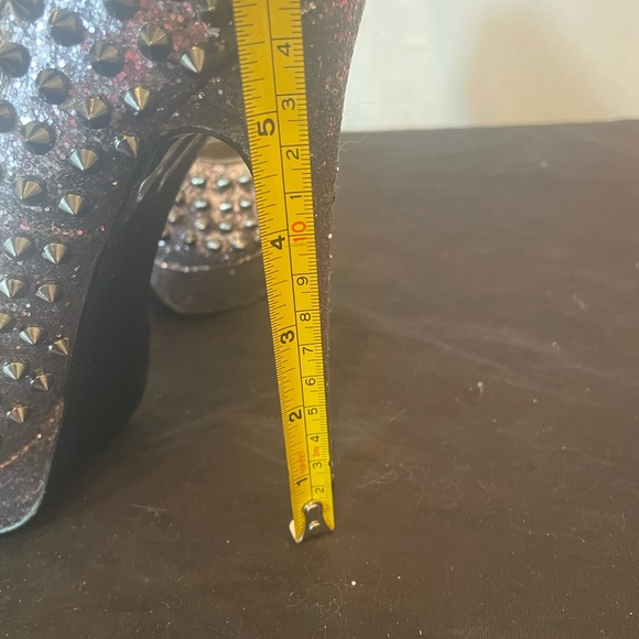 Steve Madden Awwsome Spiked Heels Size 8M NWT - Picture 6 of 7